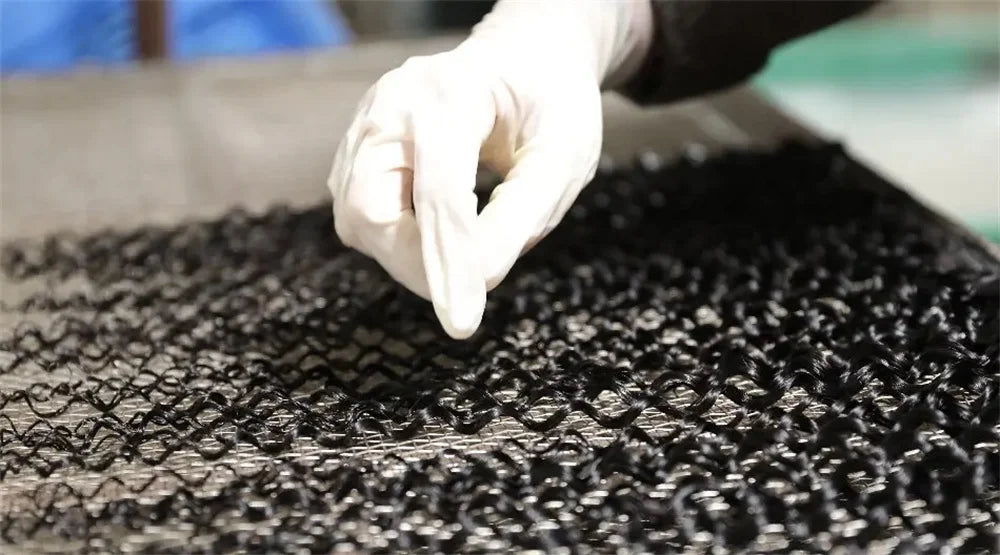 UNice Hair Curly Hair Bundles With 4x4 Closure Natural Color 2/3/4 PCS Human Hair Bundles And Closure Can Make 250% Density Wigs