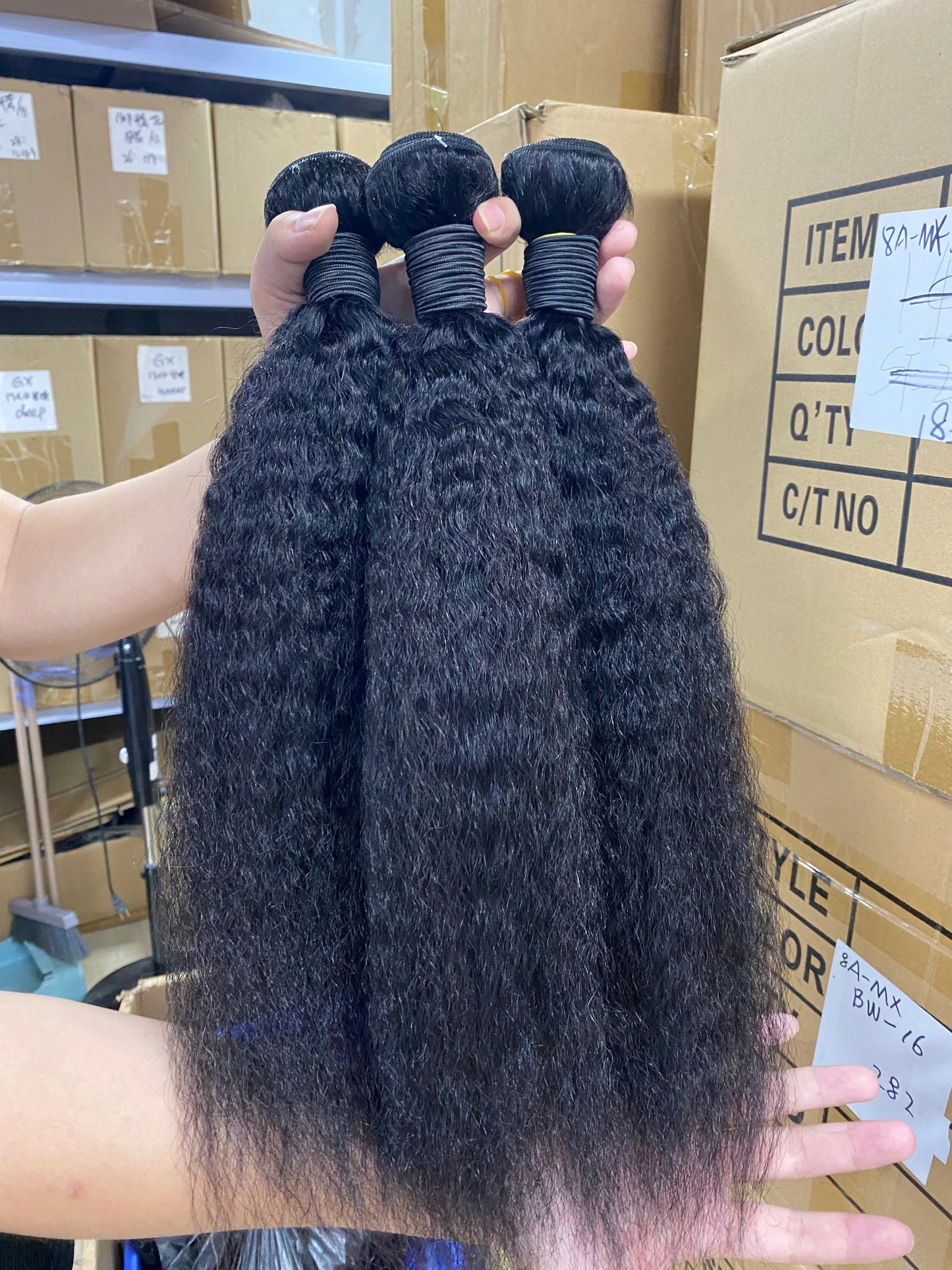 Kinky Straight Human Hair Bundles 1/3/4 Yaki Bundles 28 30 32 Inch Bundles Brazilian Raw Human Hair Extensions for Women